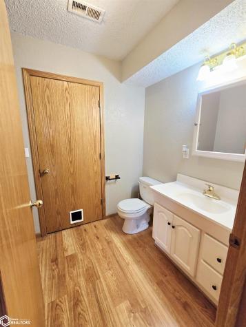 1345 Bush Avenue Garner IA 50438
