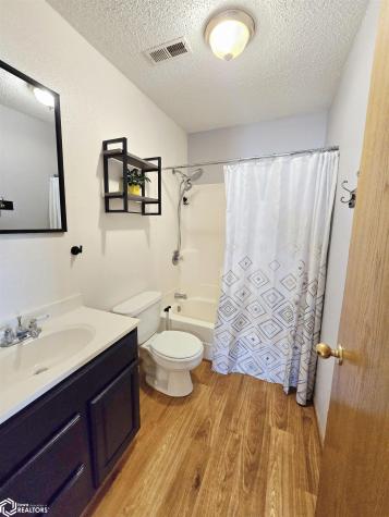 1345 Bush Avenue Garner IA 50438