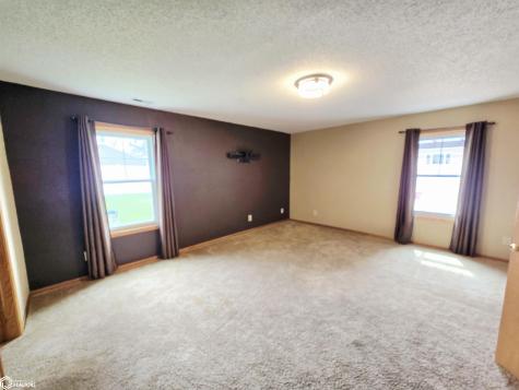 1345 Bush Avenue Garner IA 50438