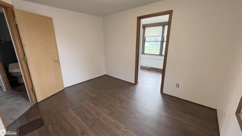 415 N N Massachusetts Avenue Mason City IA 50401