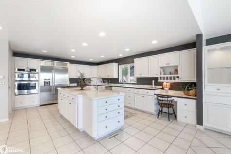 1000 Briarstone Drive Mason City IA 50401