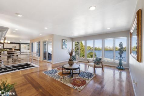 1000 Briarstone Drive Mason City IA 50401