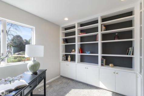 1000 Briarstone Drive Mason City IA 50401