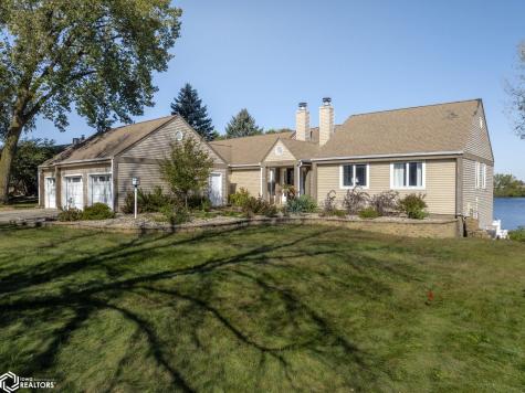 1000 Briarstone Drive Mason City IA 50401