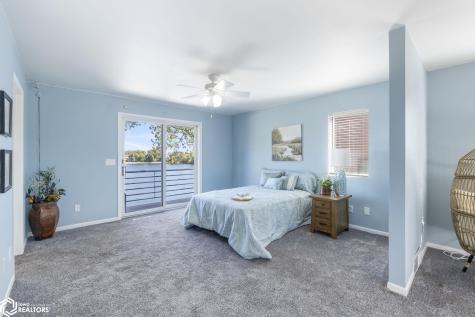 1000 Briarstone Drive Mason City IA 50401