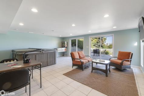 1000 Briarstone Drive Mason City IA 50401