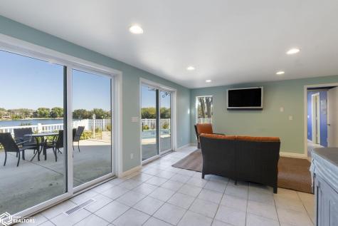 1000 Briarstone Drive Mason City IA 50401