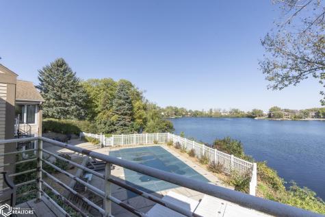 1000 Briarstone Drive Mason City IA 50401