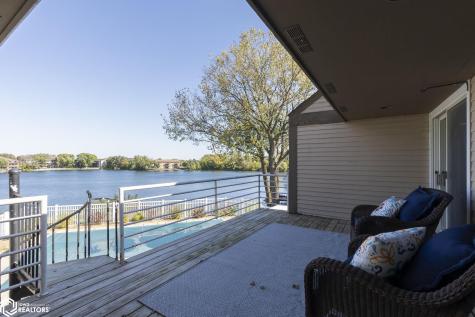 1000 Briarstone Drive Mason City IA 50401