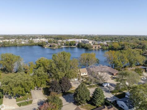 1000 Briarstone Drive Mason City IA 50401