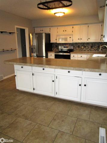 2513 Sunset Drive Iowa Falls IA 50126