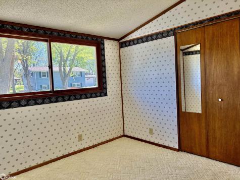 112 Winnebago Way Forest City IA 50436