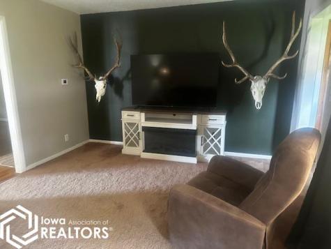 509 SW 2nd Street SW Britt IA 50423