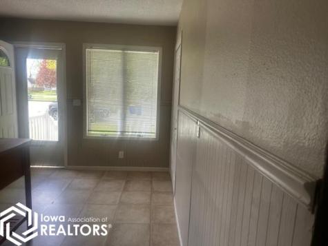 509 SW 2nd Street SW Britt IA 50423