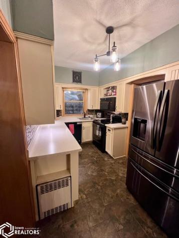 603 1st Avenue NE Clarion IA 50525