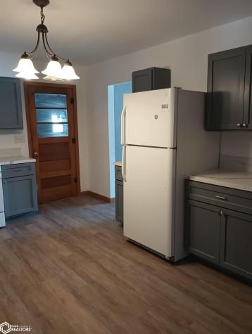 409 6th Street SW Hampton IA 50441