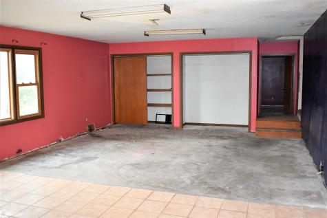 1614 Commercial Iowa Falls IA 50126
