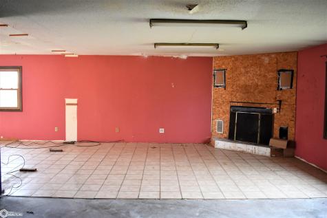 1614 Commercial Iowa Falls IA 50126