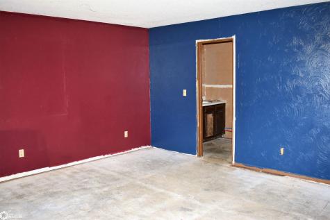 1614 Commercial Iowa Falls IA 50126