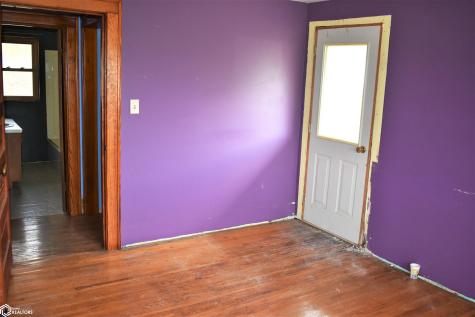 1614 Commercial Iowa Falls IA 50126
