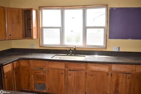 1614 Commercial Iowa Falls IA 50126