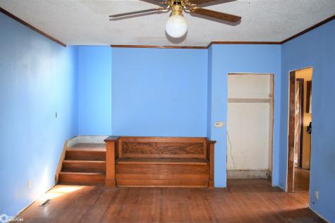 1614 Commercial Iowa Falls IA 50126