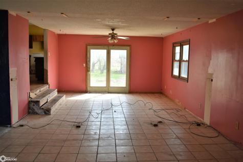 1614 Commercial Iowa Falls IA 50126