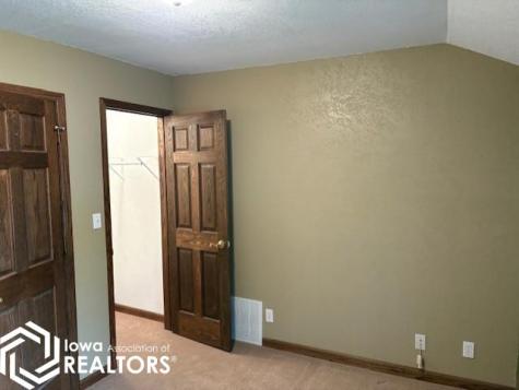608 1st Street SE Belmond IA 50421