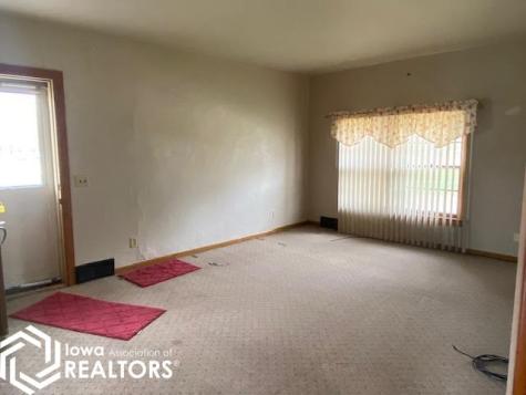 613 3rd Avenue SW Britt IA 50423