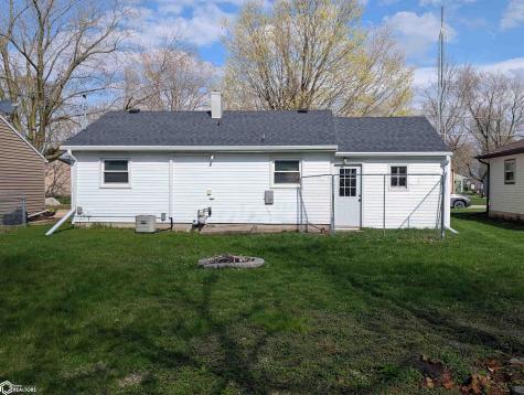 611 7th Street SW Hampton IA 50441