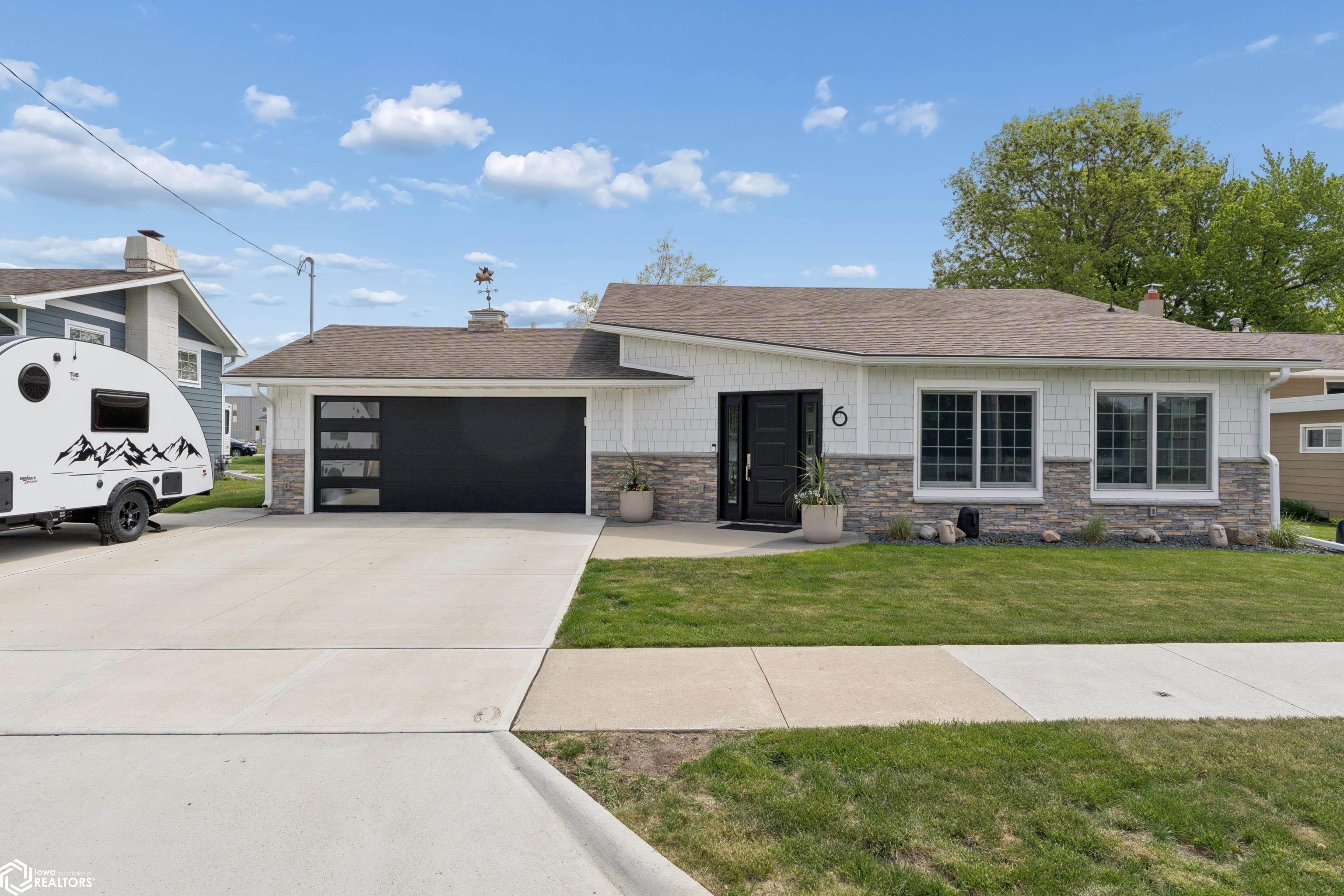 6 N 16th Street Clear Lake IA 50428