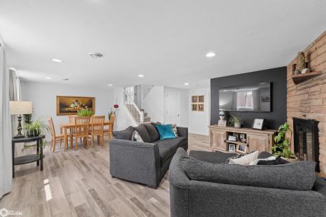 6 N 16th Street Clear Lake IA 50428