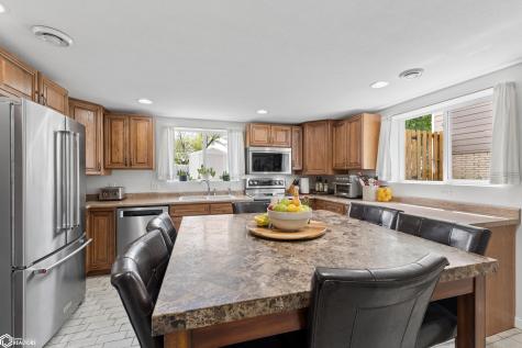 6 N 16th Street Clear Lake IA 50428