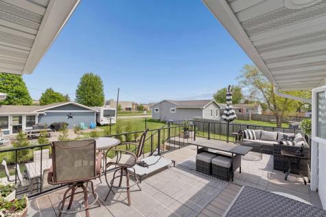 6 N 16th Street Clear Lake IA 50428