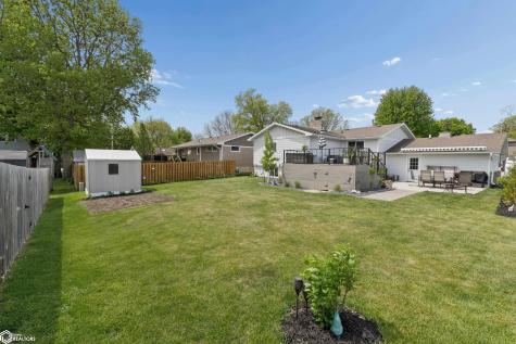 6 N 16th Street Clear Lake IA 50428