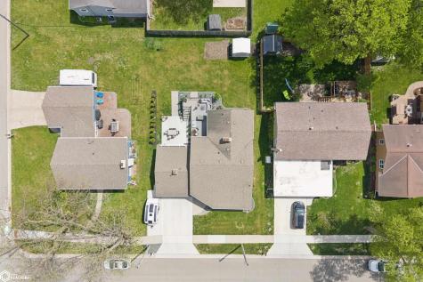 6 N 16th Street Clear Lake IA 50428