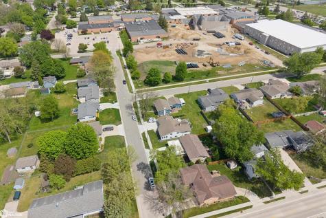 6 N 16th Street Clear Lake IA 50428