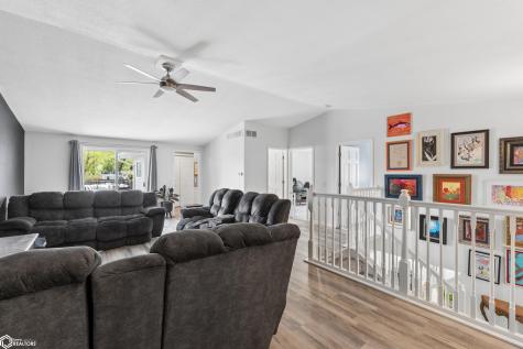 6 N 16th Street Clear Lake IA 50428