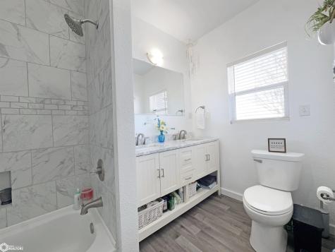 1424 Lemon Avenue Hampton IA 50441