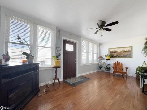 1424 Lemon Avenue Hampton IA 50441