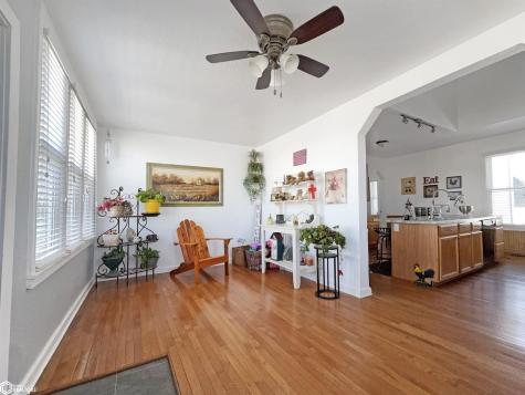 1424 Lemon Avenue Hampton IA 50441