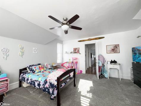 1424 Lemon Avenue Hampton IA 50441