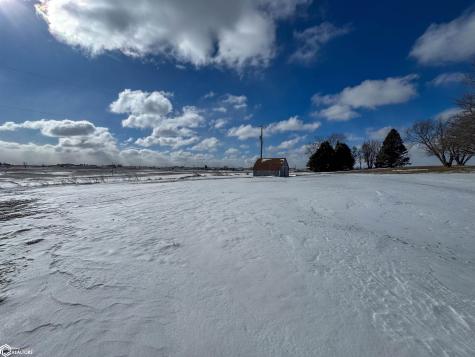 1424 Lemon Avenue Hampton IA 50441