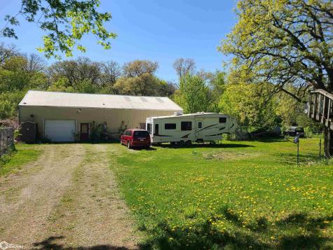 4294 Lilac Avenue Northwood IA 50459