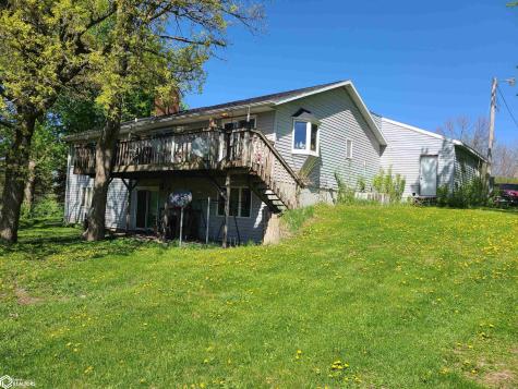 4294 Lilac Avenue Northwood IA 50459
