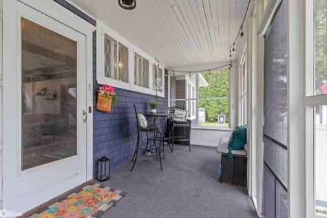 128 10th Street NW Mason City IA 50401