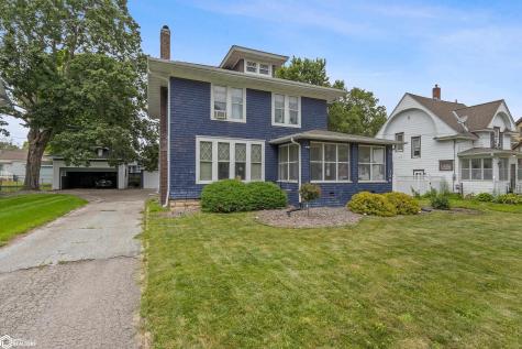 128 10th Street NW Mason City IA 50401