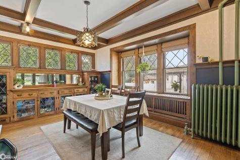 128 10th Street NW Mason City IA 50401