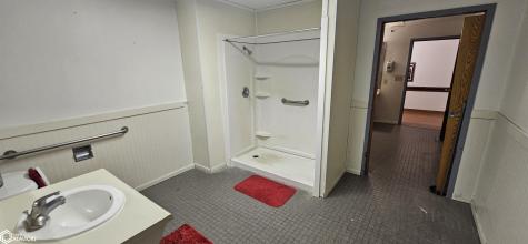 825 S 7th Street Forest City IA 50436