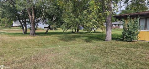 825 S 7th Street Forest City IA 50436